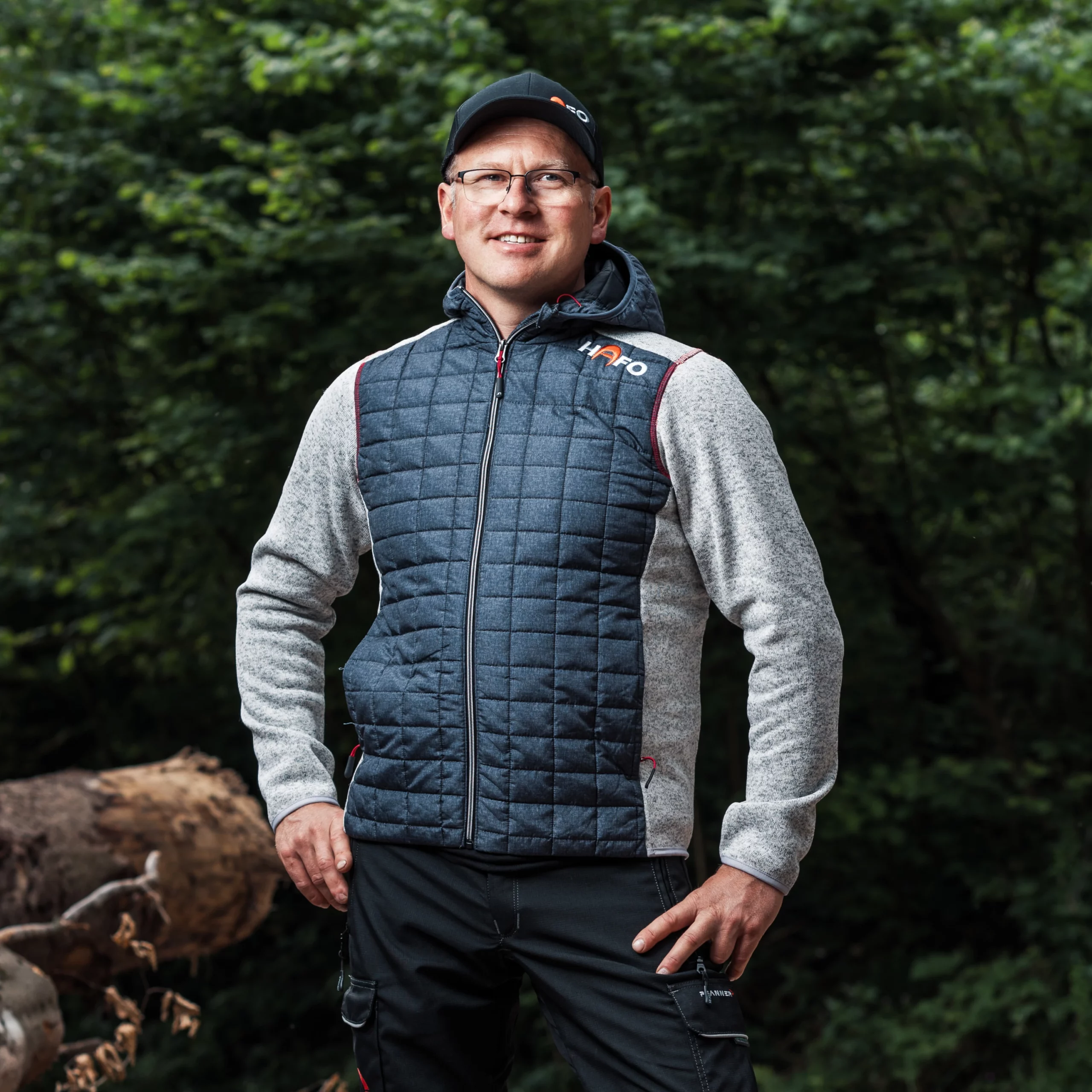 hafo-fanshop-hybrid-jacke-herren-blau-grau-mit-kapuze image 3
