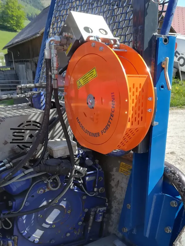 hafo-hilfswinde-pfanzelt-pro-350-m-rechts-mit-universalkonsole image 1